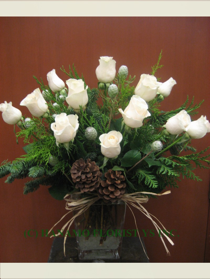 CMAS052 Holiday Dozen White Rose Vase M