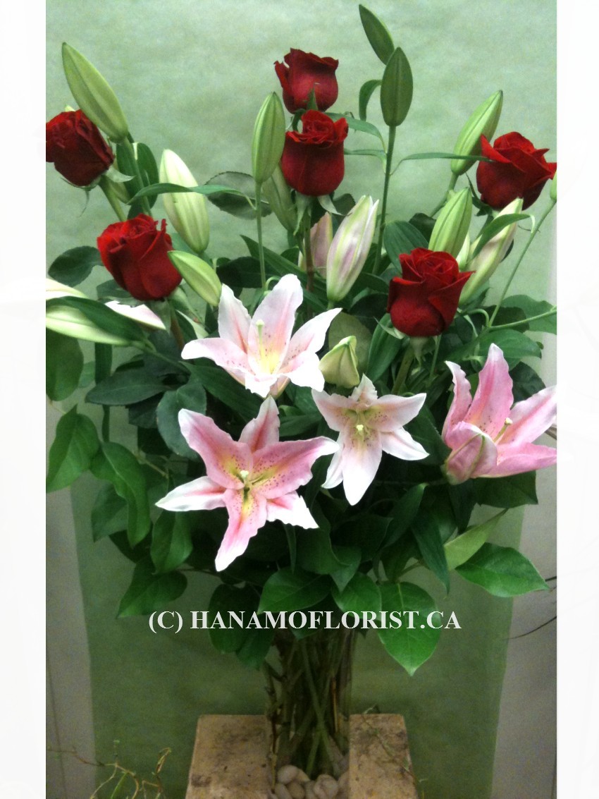 VASE216 6 Ecuadorian Red Roses & 6 Stem Large Pink Lilies