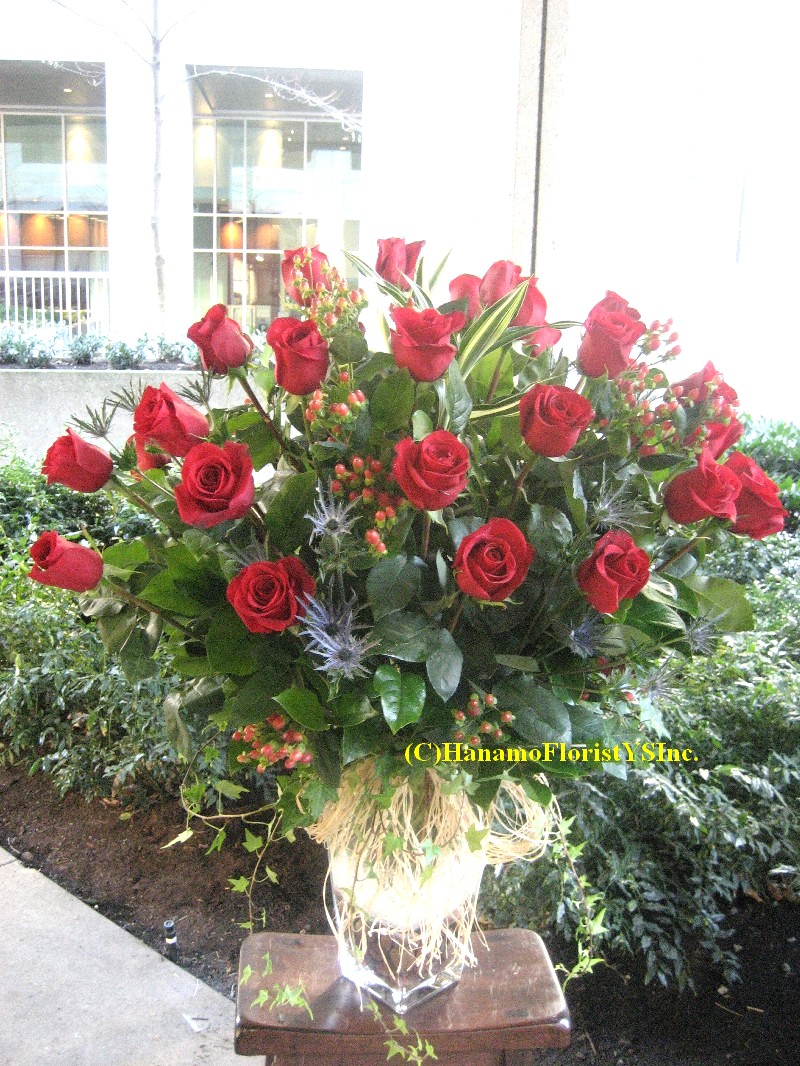 VALE039 3 doz Best premium Long Stem Red Rose In Vase